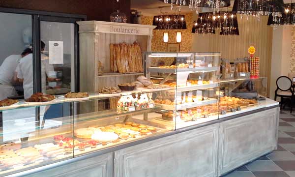 Nuevas vitrinas Arévalo para cafetería, panadería y pastelería