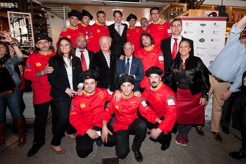 Los cocineros de "la Roja", durante la presentación en Madrid