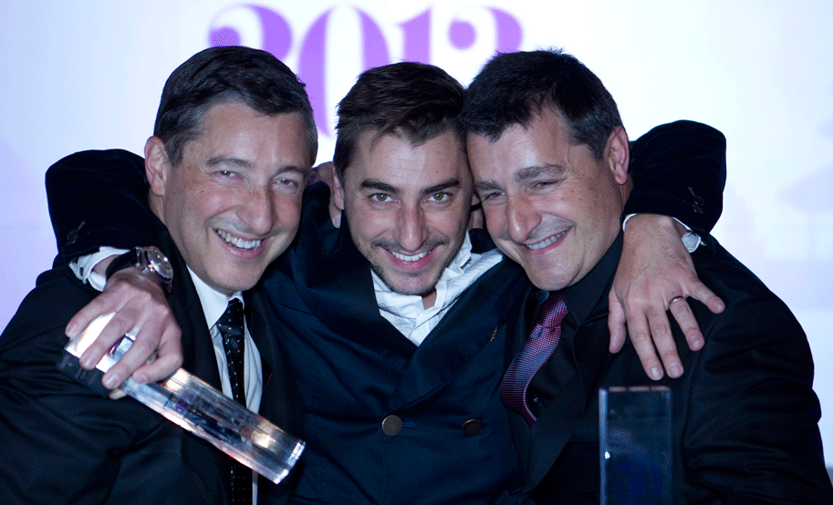 Los tres hermanos Roca, Joan, Jordi y Josep, en el momento de recoger el premio como Mejor restaurante del mundo