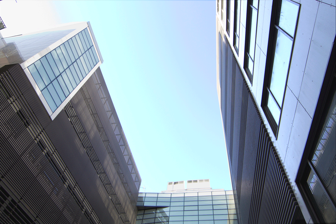 Los dos edificios que componen en Eurostars Plaza Mayor