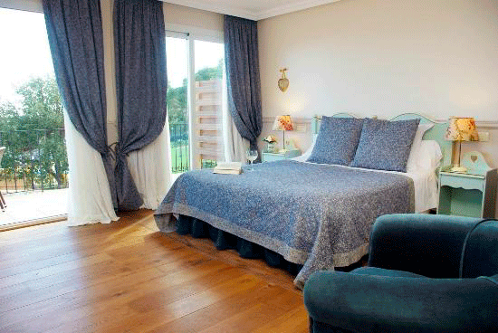 Una de las habitaciones de Blau Mar, un hotel con encanto en la Costa Brava