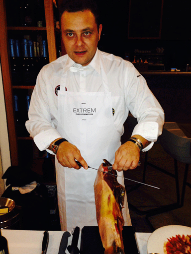 El  prestigioso cortador Roberto Díaz