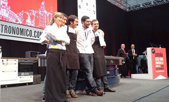 Momento en que Diego López, de La Molinera, es elegido Cociñeiro do Ano