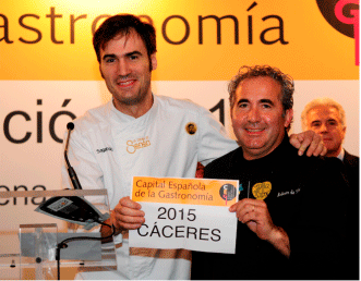Los cocineros Senén González (Vitoria) y Roberto de Silva (Burgos) desvelan el nombre de la nueva capital de la gastronomía
