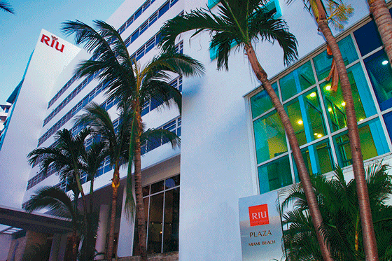 La fachada del Riu Plaza Miami Beach