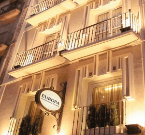 Fachada del hotel–restaurante Europa, en Pamplona