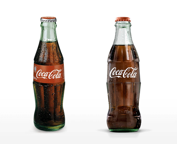 El cambio de la botella de Coca Cola para la hostelería. El nuevo modelo, a la derecha