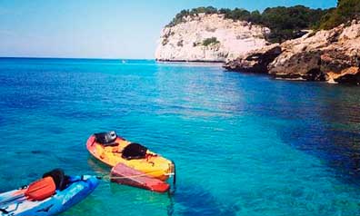 Cala de Menorca. Artiem Hotels busca personal en la isla