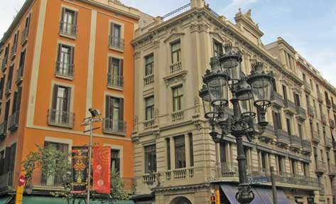 Fachada del Hotel Inetrnacional de Barcelona