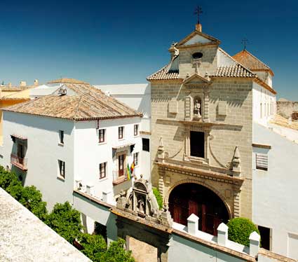 Fachada del hotel Monasterio San Miguel