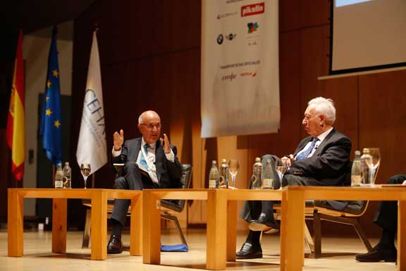 García Margallo en el congreso de hoteleros españoles