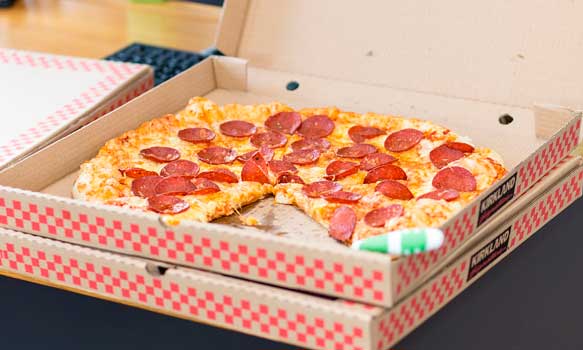 Pizza en cajas