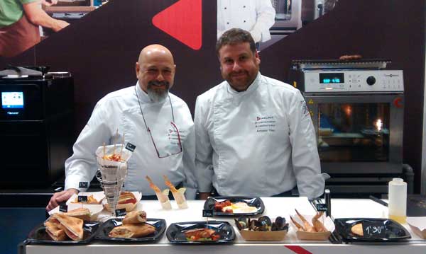Chefs corprativos de Welbilt en el stand del Food Truck Forum