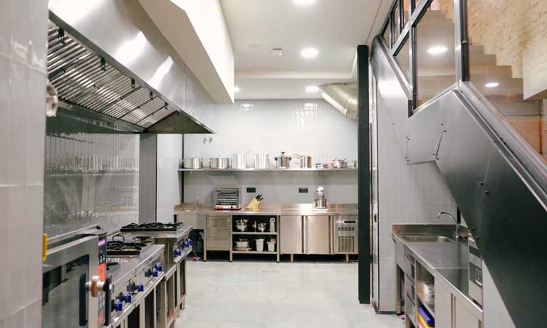 La cocina de Foodlab, con equipamiento de última generación