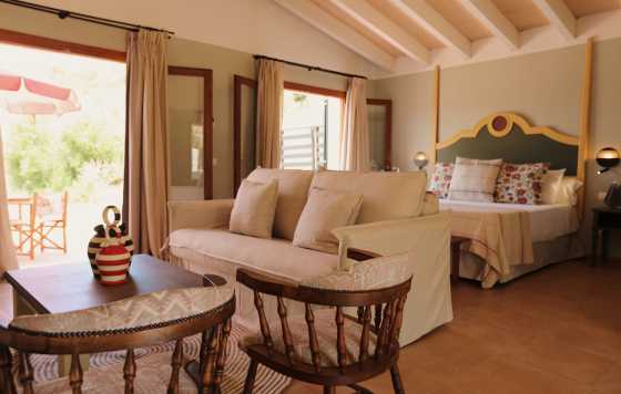 ProfesionalHoreca- habitación del hotel  Llucatx -Menorca, plataforma de compraventa de mobiliario hotelero de ECO-ONE