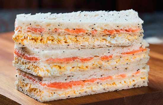 Profesionalhoreca, sandwich de miga Olsen de salmón y huevo