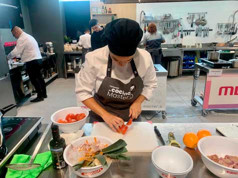 Profesionalhroeca, concursando en el Certamen de Cocina y Pastelería MasterD