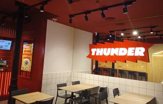 ProfesionalHoreca- local de Thunder, cadena fast food de hamburguesas veganas