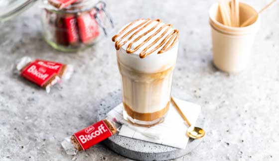 Profesionalhoreca, Latte con Topping y Crema de untar Lotus Biscoff