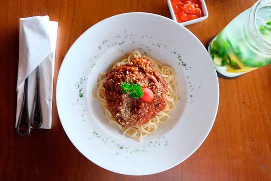 Profesionalhoreca, plato de pasta en restaurante, precio del menú del día